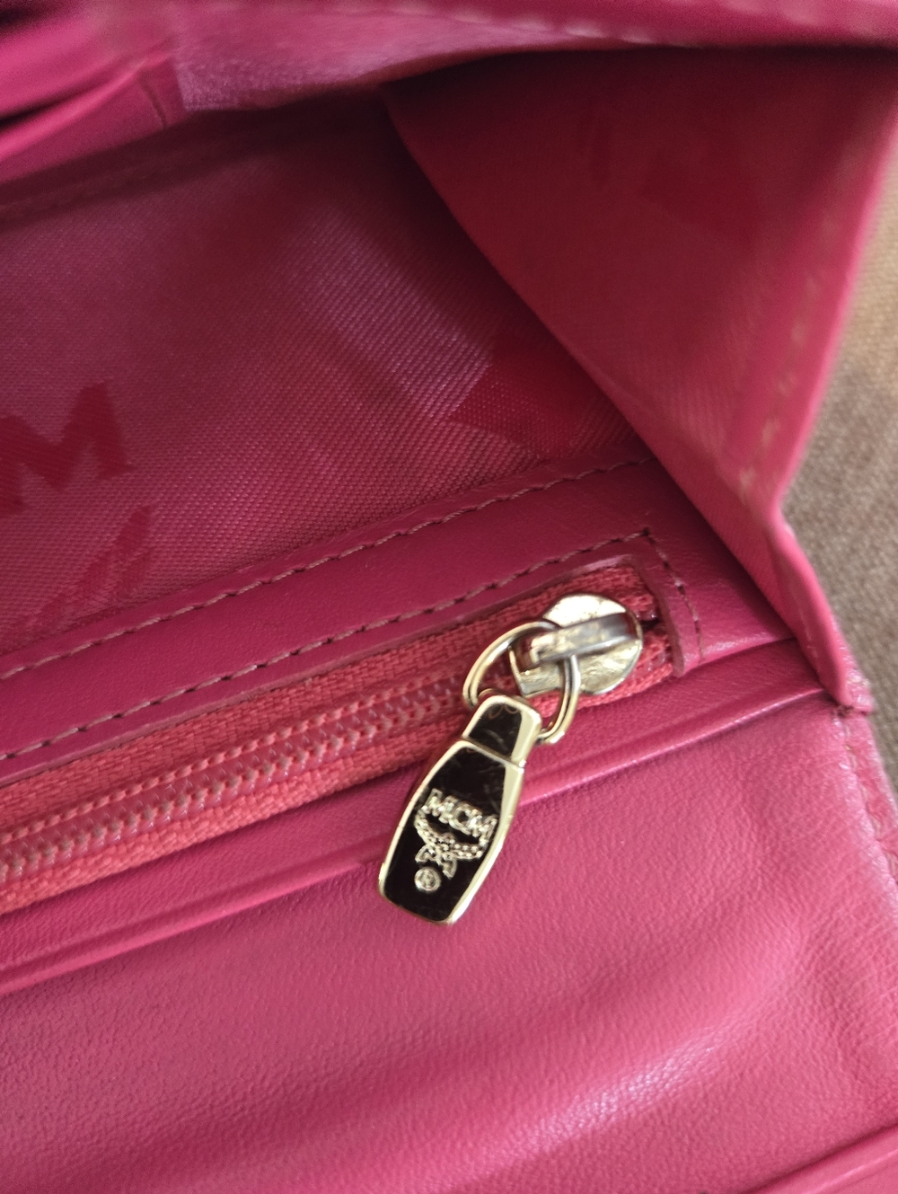 MCM Sweet Visetos Wallet - Picture 8 of 14